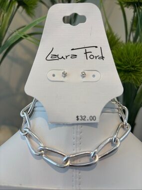 Laura Ford Chunky Snake Chain Link Silvertone w/clear rhinestones,stud earrings